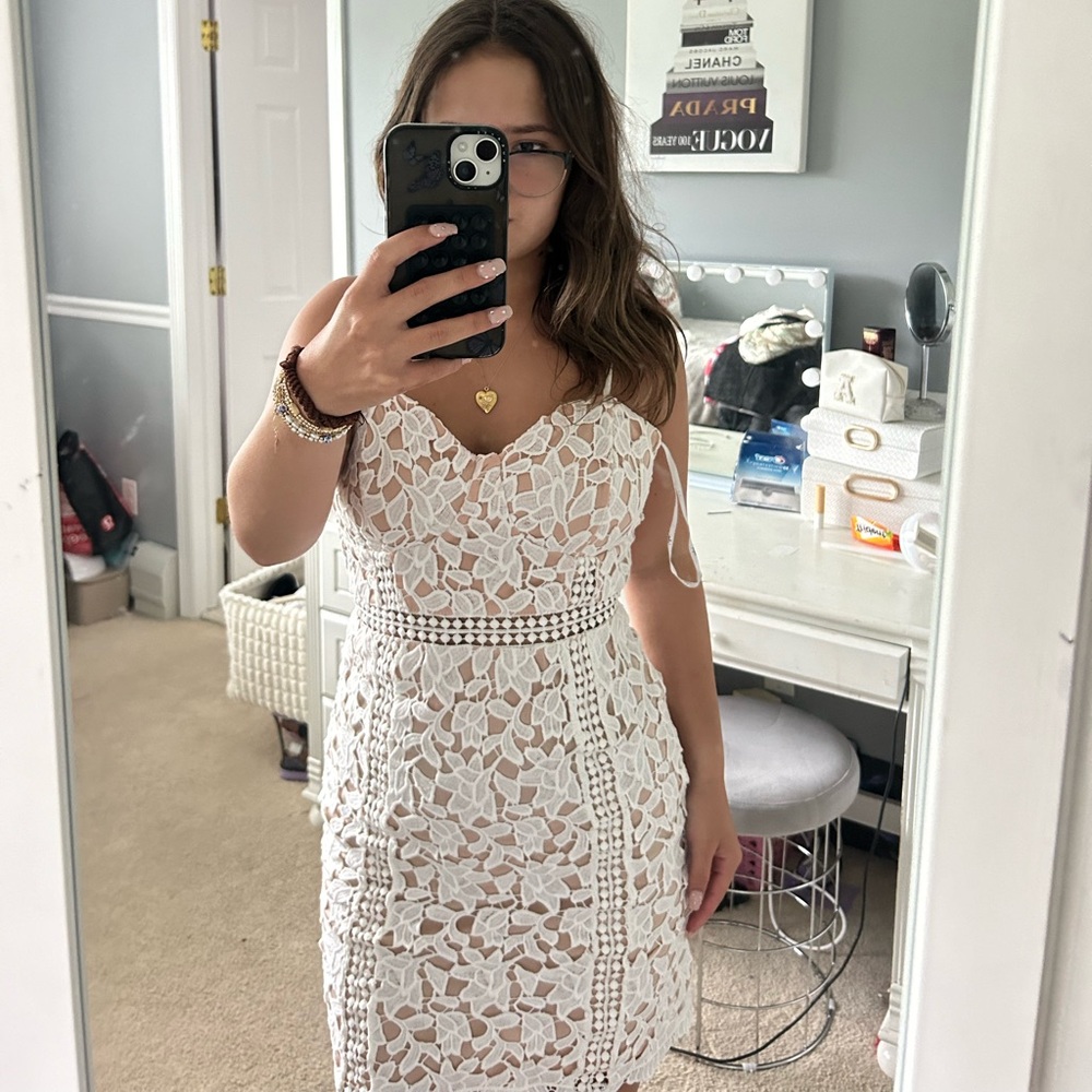 windsor white and cream dress